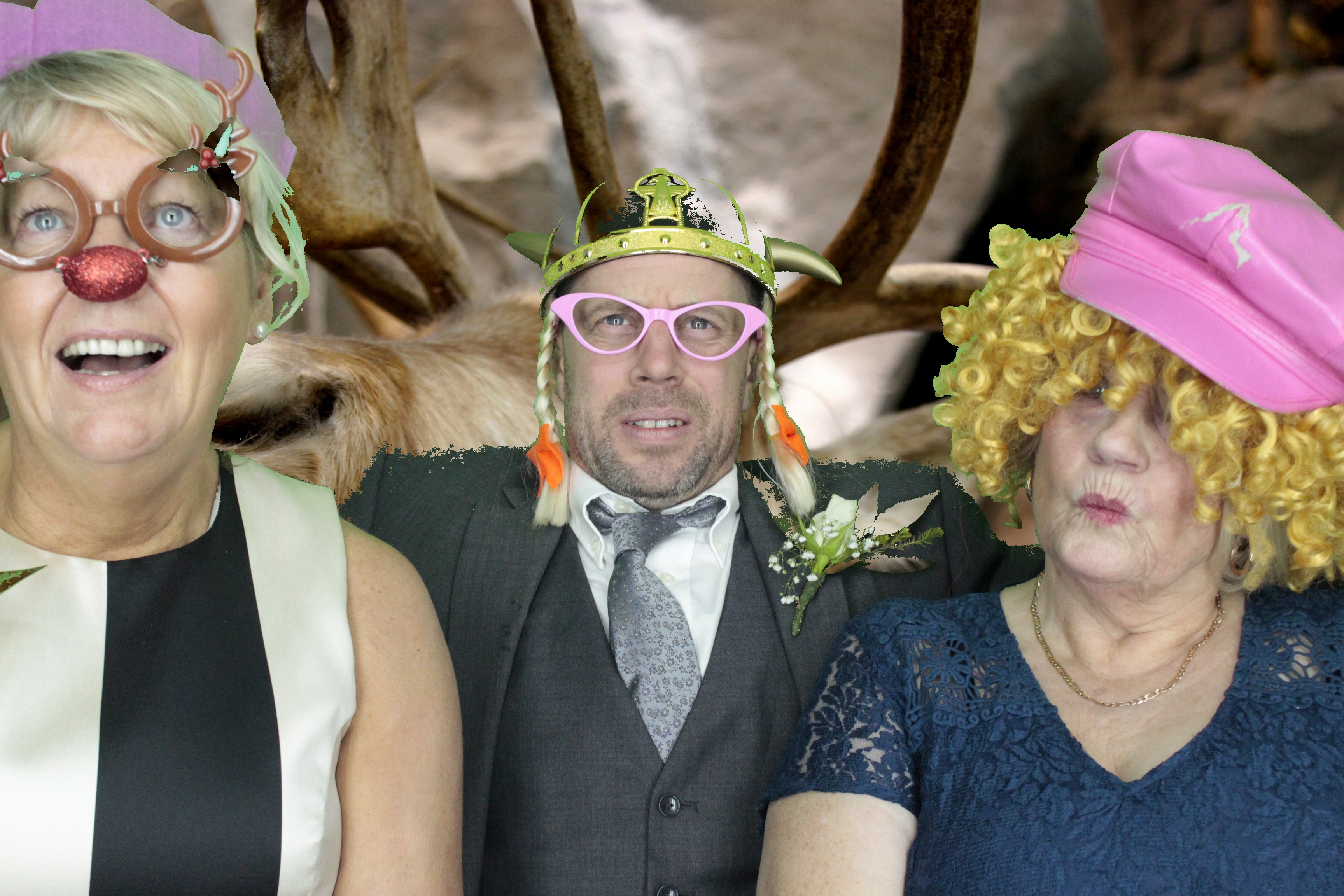 Chris & China's Wedding | View more photos from the event at gallery.myphotoboothexperience.co.uk/u/MyPhotoBoothExperienceLtd/Chris-Chinas-Wedding